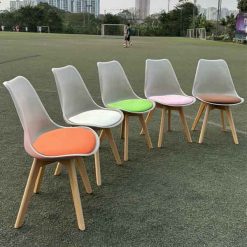 Ghế Eames Nhựa Trong Đệm EA652